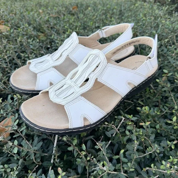 Clarks Leisa Skip White Leather Adjustable Sling back Sandals 10M - Picture 2 of 9